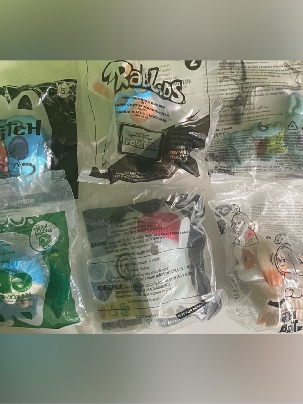 Set of random toys